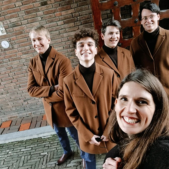 Op Handen Gedragen - team